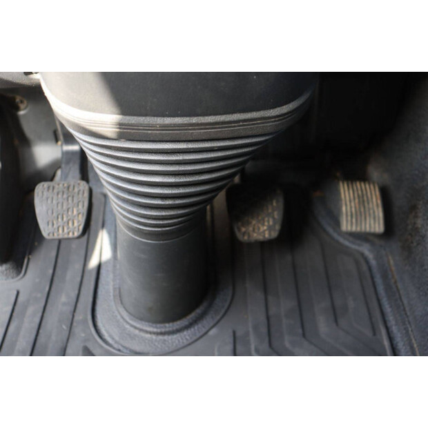 2013 Mercedes-Benz Axor3243-46091559