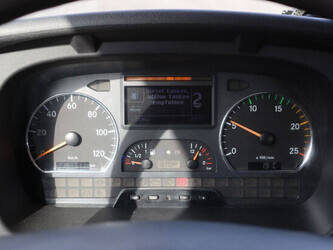 2013-mercedes-benz-axor3243-46091570