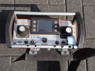 2013-mercedes-benz-axor3243-46091577