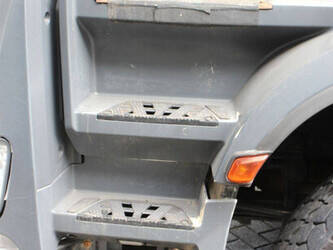 2019-mercedes-benz-arocs-2858-1434067-46091870