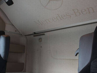 2019-mercedes-benz-arocs-2858-1434067-46091875