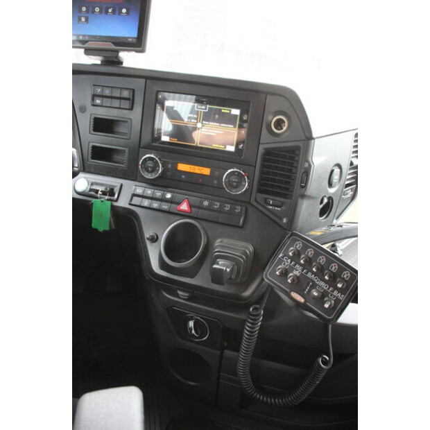 2019 مرسيدس بنز Arocs 2858-46091884