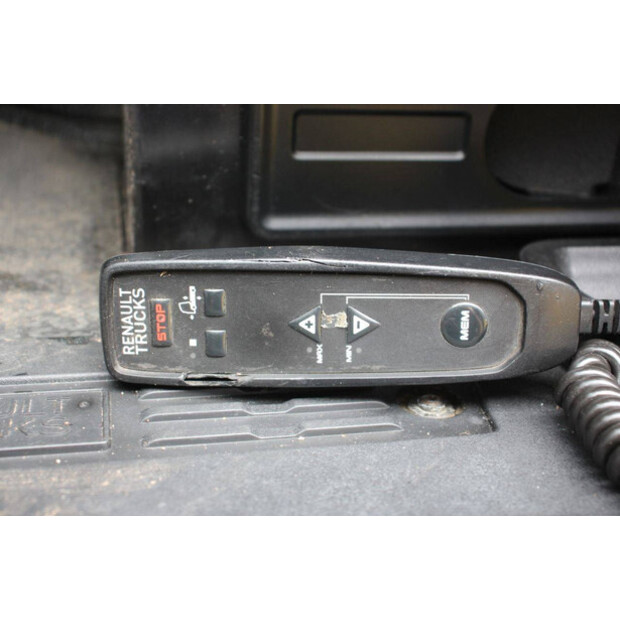 2016 رينو T 460-46091981