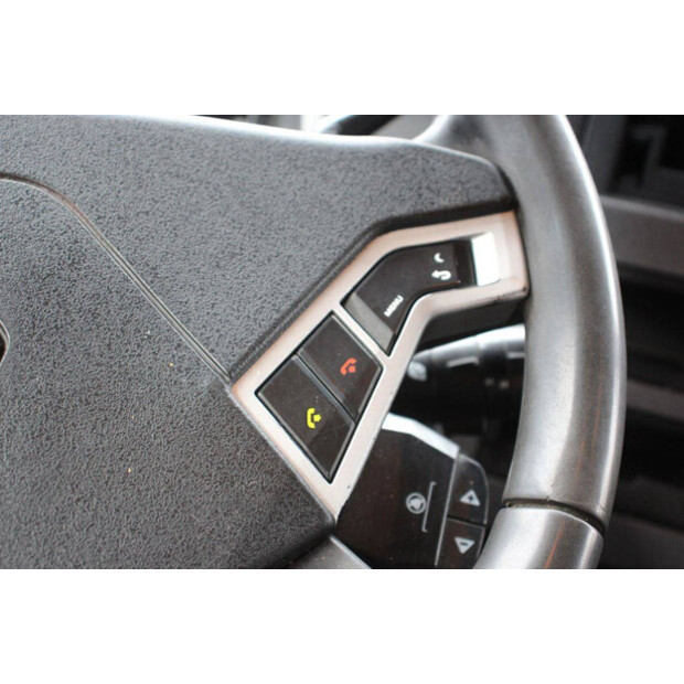 2016 رينو T 460-46092003