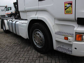 2016-scania-r410-1434072-46092141