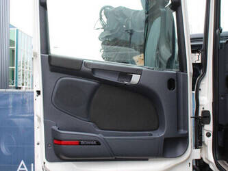 2016-scania-r410-1434072-46092142