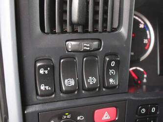 2016-scania-r410-1434072-46092153