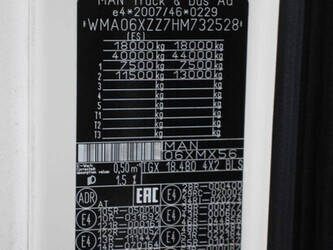 2017-man-tgx-18-480-1434075-46092298