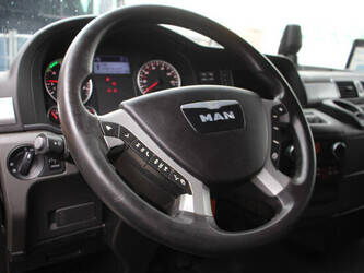 2017-man-tgx-18-480-1434075-46092306