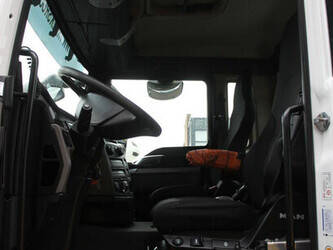 2018-man-tgs-33-420-46092406