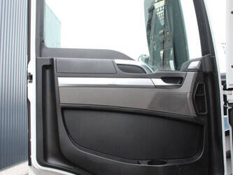 2018-man-tgs-33-420-46092407