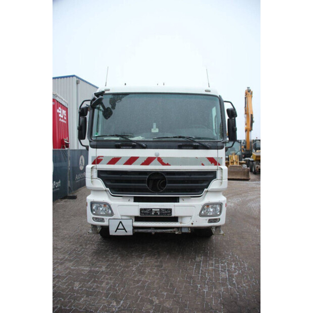 2008 Mercedes-Benz 930.24-46092430