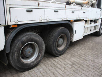 2008-mercedes-benz-930-24-1434078-46092447