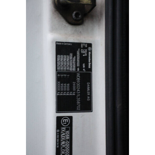 2008 Mercedes-Benz 930.24-46092449