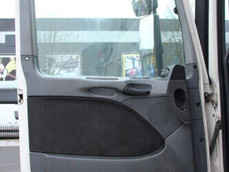 2008-mercedes-benz-930-24-1434078-46092451