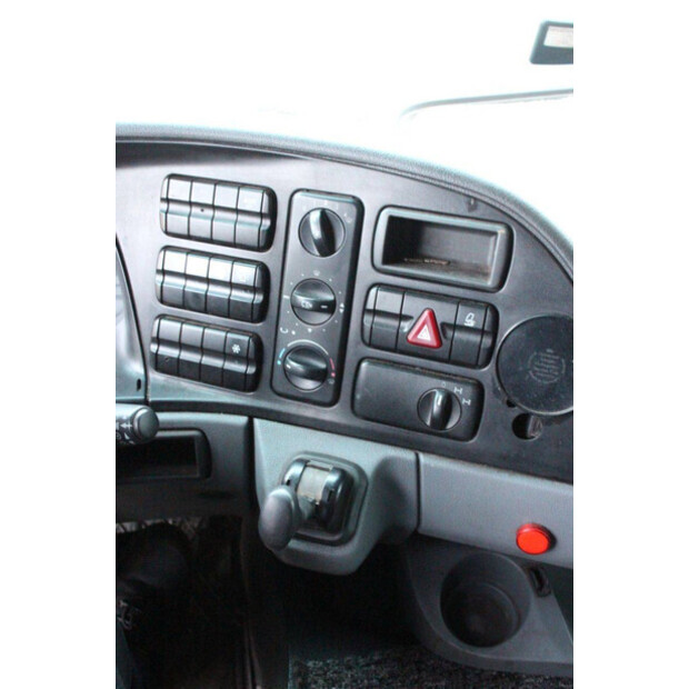 2008 Mercedes-Benz 930.24-46092455