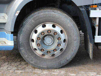 2015-daf-cf-euro-6-1434089-46092807