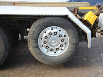 2012-mercedes-benz-actros-2548-1434090-46092850