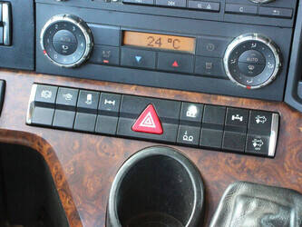 2012-mercedes-benz-actros-2548-1434090-46092873