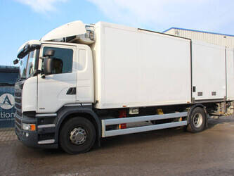 صورة ل شاحنات صندوقية 2013 سكانيا R410