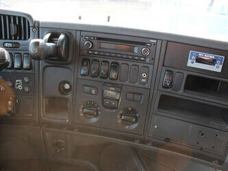 2013-scania-r410-1434091-46092910