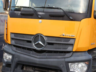 2014-mercedes-benz-antos-2540-1434092-46092932