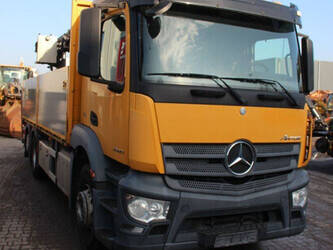 2014-mercedes-benz-antos-2540-1434093-46092974