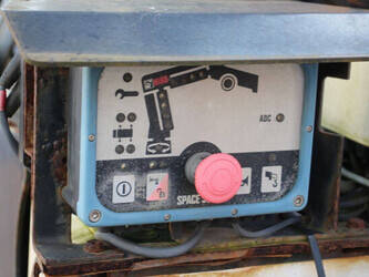 2014-mercedes-benz-antos-2540-1434093-46092995