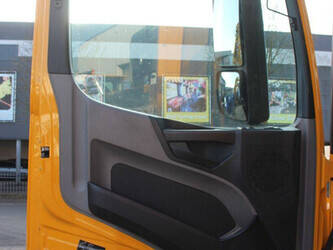 2014-mercedes-benz-antos-2540-1434093-46093002