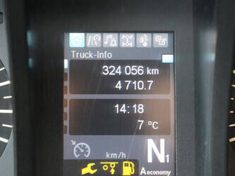 2014-mercedes-benz-antos-2540-1434093-46093009