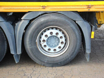 2014-mercedes-benz-antos-2540-1434094-46093031