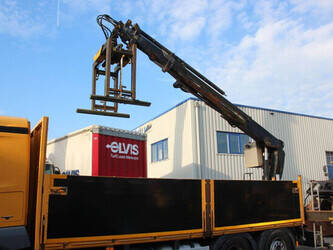 2014-mercedes-benz-antos-2540-1434094-46093052