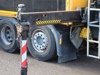 2014-mercedes-benz-antos-2540-1434094-46093053