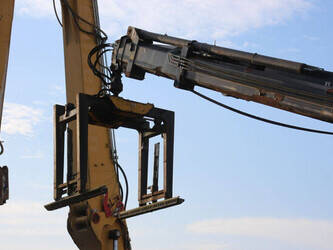 2014-mercedes-benz-antos-2540-1434094-46093054