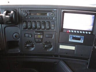 2014-scania-g410-1434096-46093143