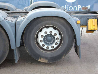 2014-man-tgs-26-320-1434097-46093176