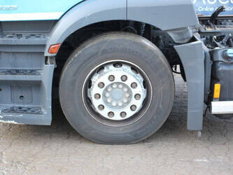 2016-mercedes-benz-antos-2533-1434099-46093245