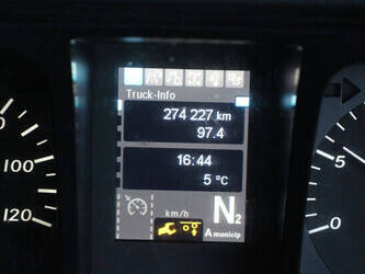 2016-mercedes-benz-antos-2533-1434099-46093267