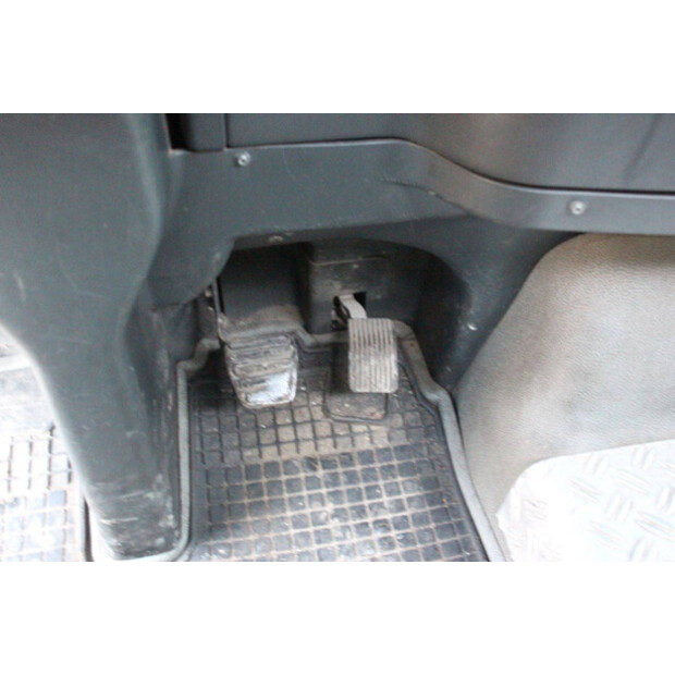 2003 مان HT2800-46093303