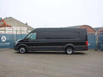 2019-volkswagen-crafter-1434105-46093503