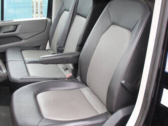 2019-volkswagen-crafter-1434105-46093537