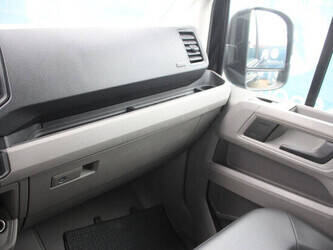 2019-volkswagen-crafter-1434105-46093547