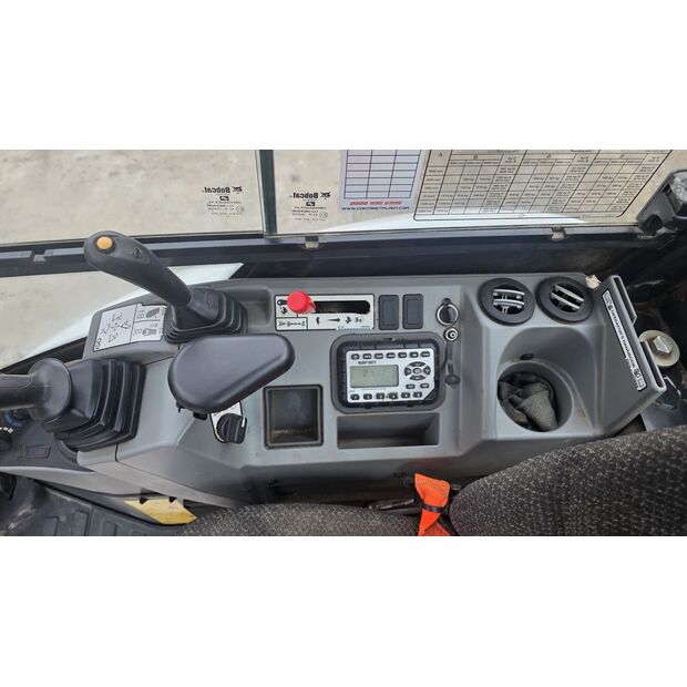 2023 بوبكات E27Z-46093821