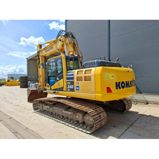 2017 Komatsu PC240LC-10-46094366