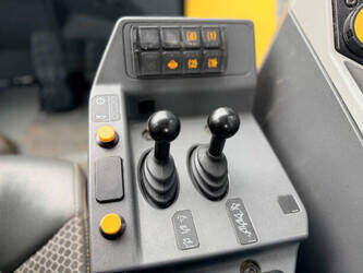 2023-caterpillar-972-46095064