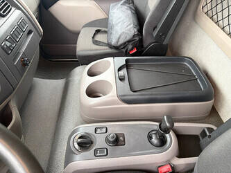 2015-daf-lf-210-fa-1434187-46095296