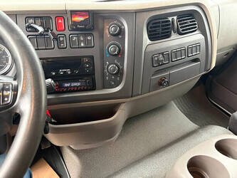 2015-daf-lf-210-fa-1434187-46095307