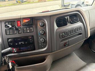 2015-daf-lf-210-fa-1434187-46095312