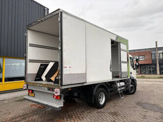 2015-daf-lf220fa-1434188-46095317