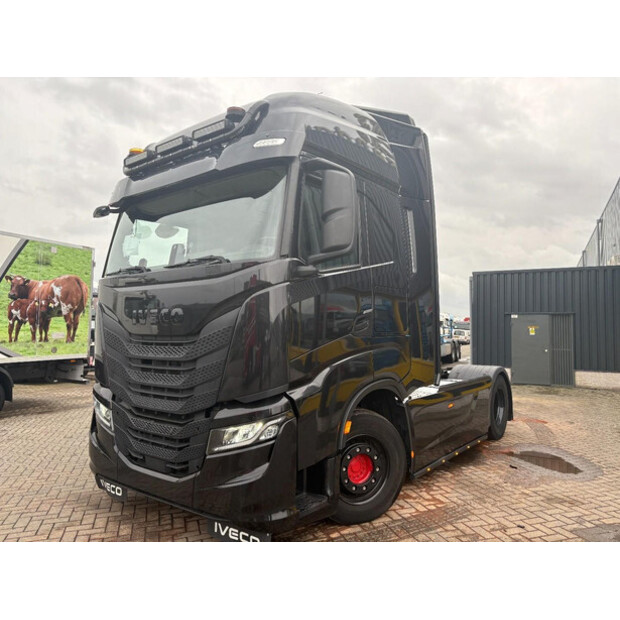 2024 Iveco AS440ST/FP-46095334